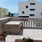 Apartment Green Oasis